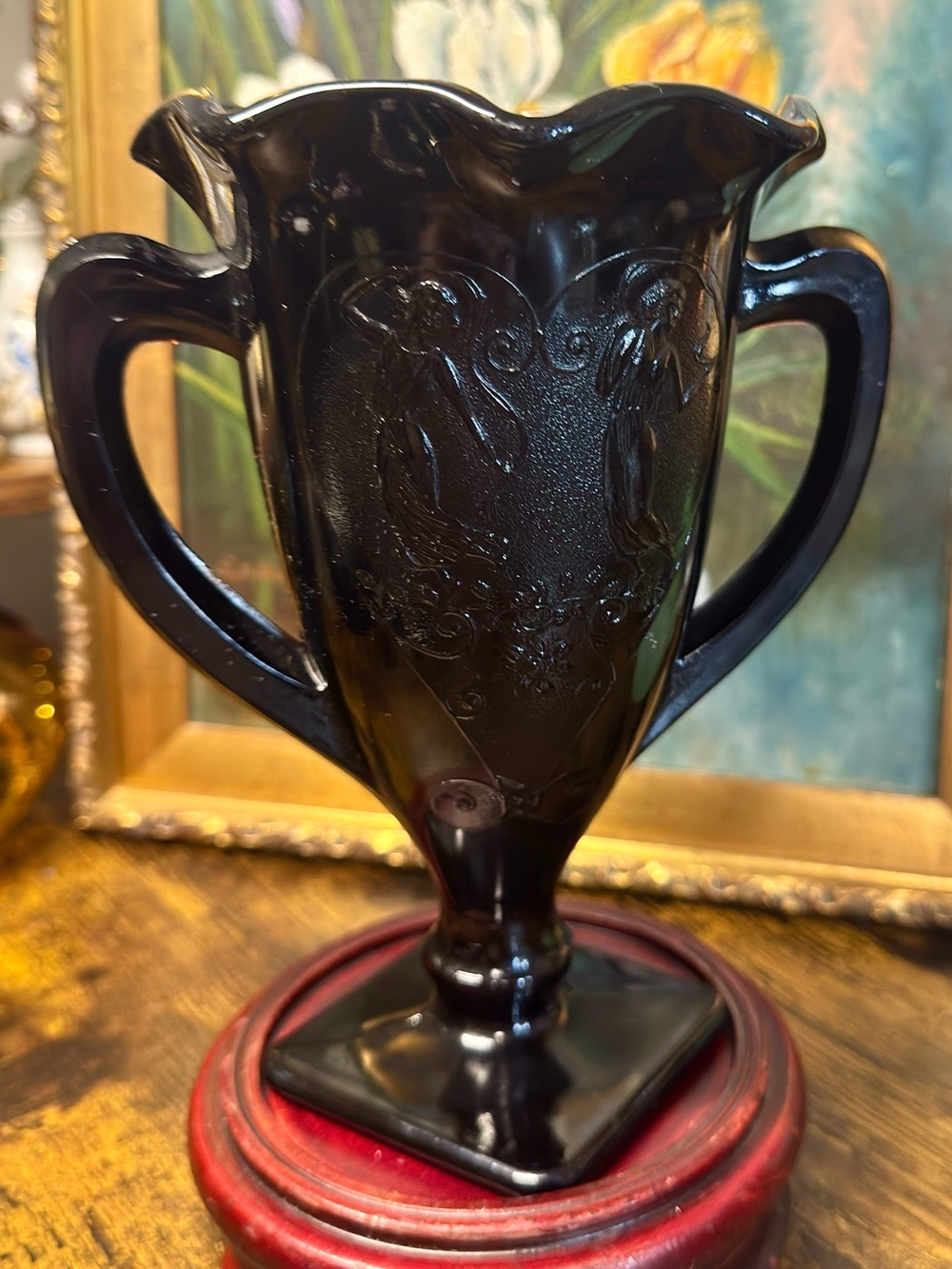 c.1940 L.E. Smith Black Amethyst Glass Dancing Nymphs Trophy Vase